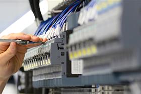 Anlagen- und Betriebstechnik  Praktische Vorbereitung zur  Lehrabschlussprüfung  